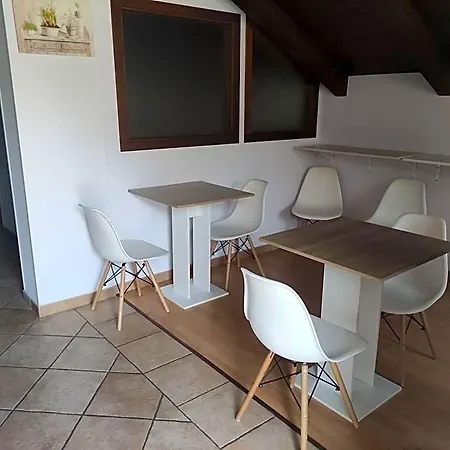 La Piccola Bed & Breakfast